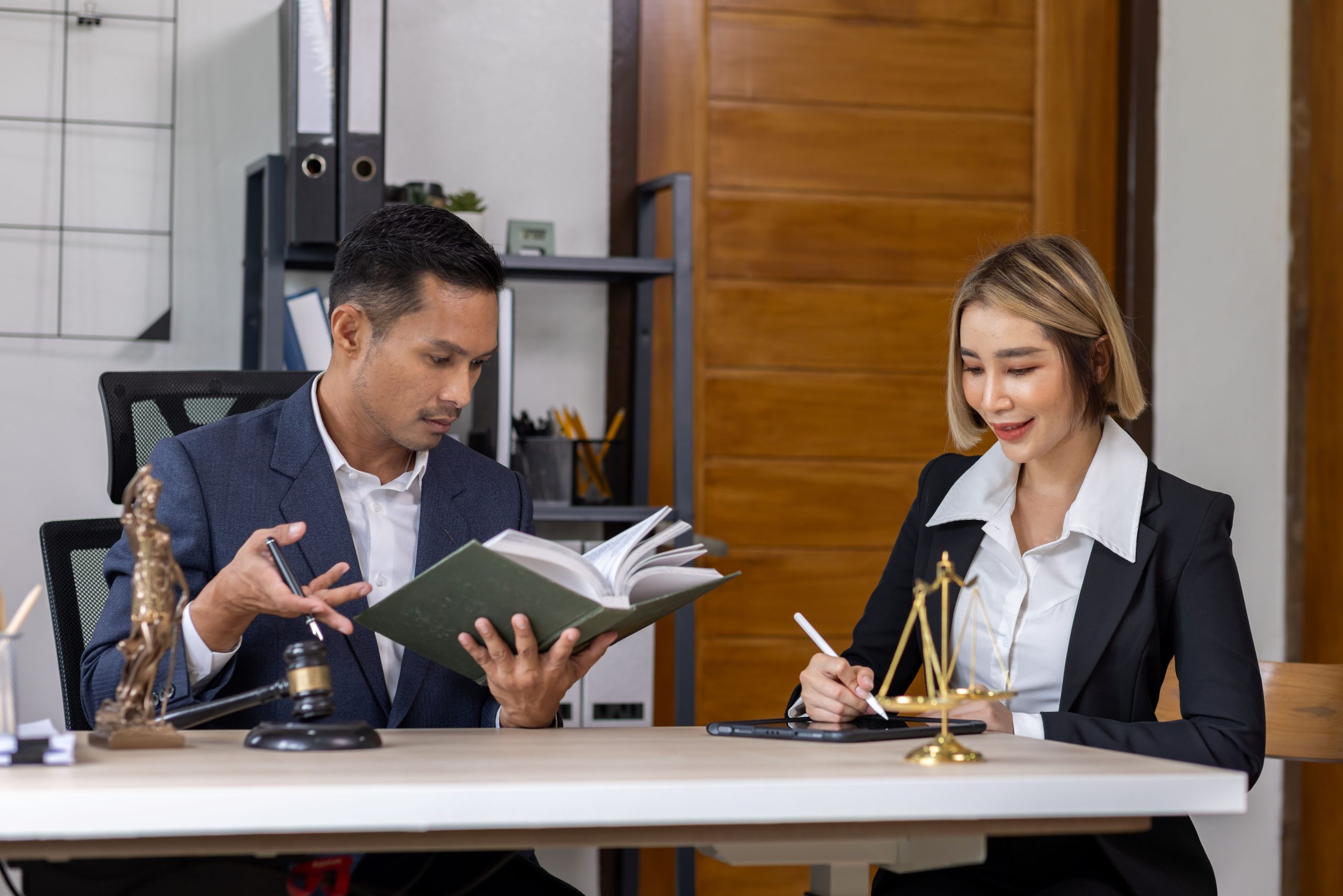 Abogados de Accidentes en North Long Beach CA — Consultorio Legal Artesia Blvd Long Beach Blvd Civil Code 1714