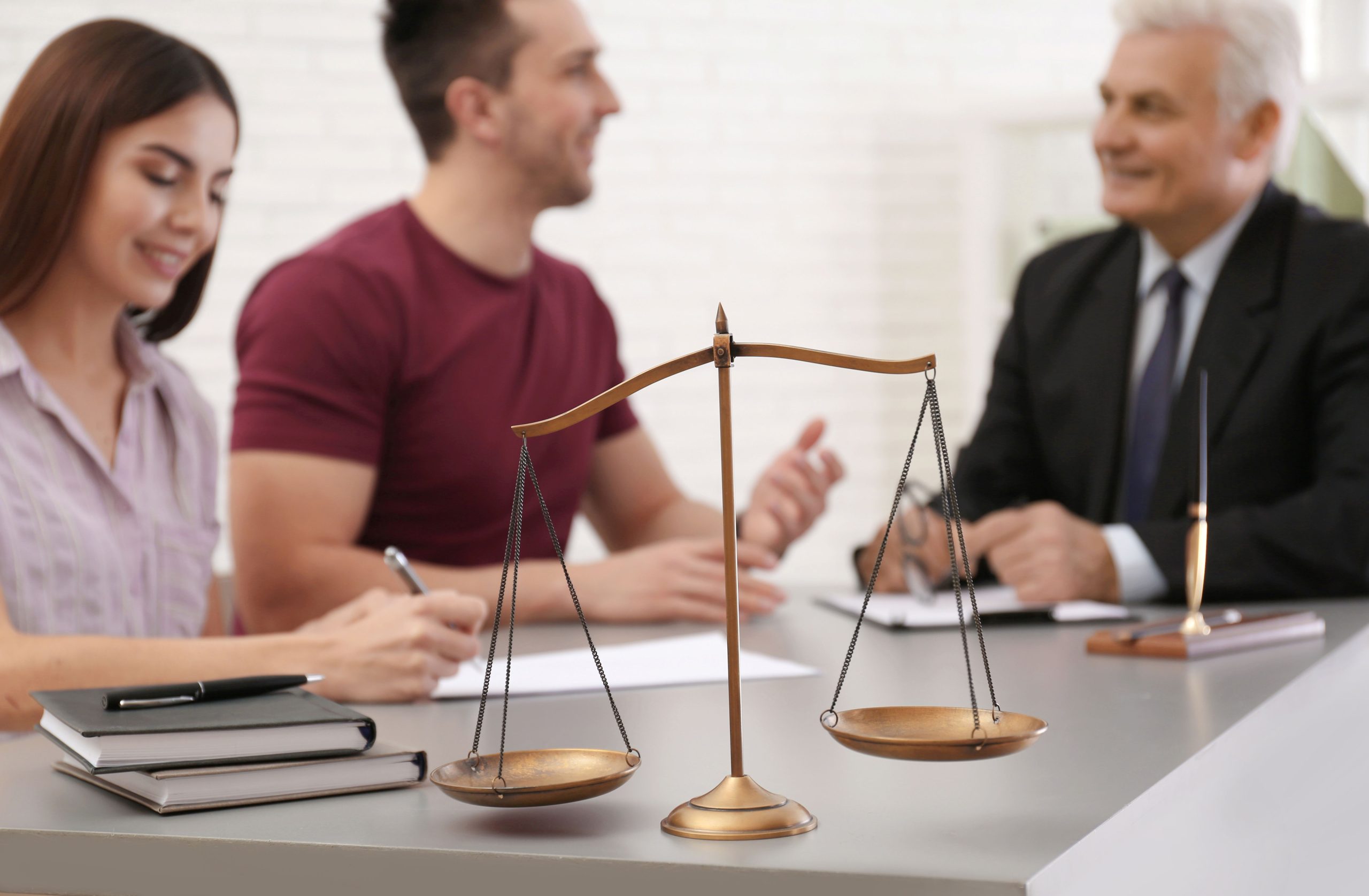 Abogados de Accidentes en Wrigley Long Beach CA — Consultorio Legal Santa Fe Ave 710 Industrial CVC 17150 Civil Code 1714